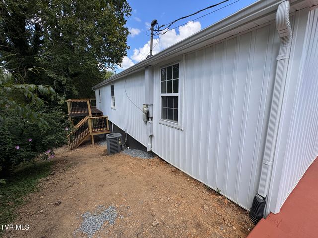 2221 Bay Street, Bristol, TN 37620