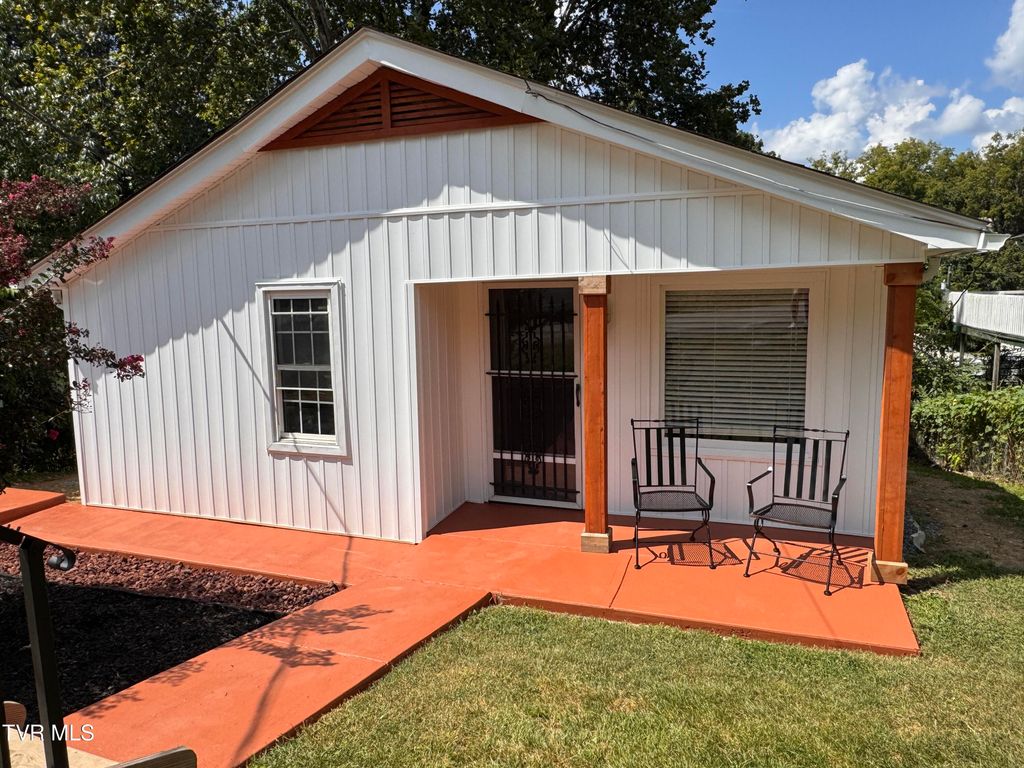 2221 Bay Street, Bristol, TN 37620