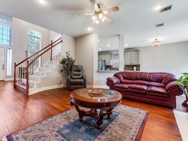 202 Sweetgum Drive, Murphy, TX 75094