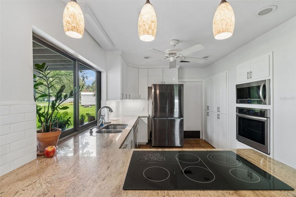 Image 15 of property listing at 1904 CAPRI ROAD, Valrico, FL 33594
