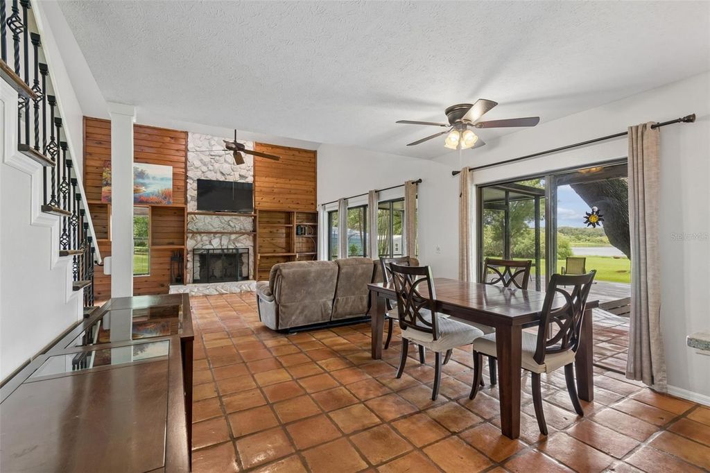 Image 20 of property listing at 1904 CAPRI ROAD, Valrico, FL 33594