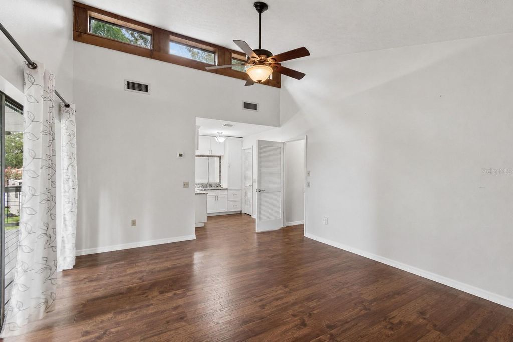 Image 27 of property listing at 1904 CAPRI ROAD, Valrico, FL 33594