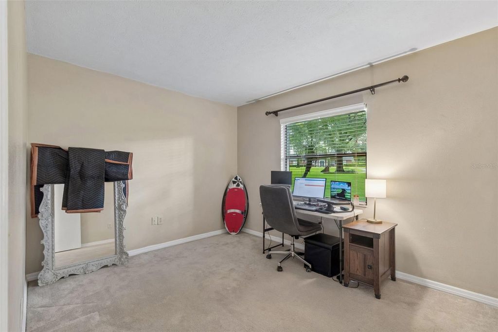 Image 43 of property listing at 1904 CAPRI ROAD, Valrico, FL 33594