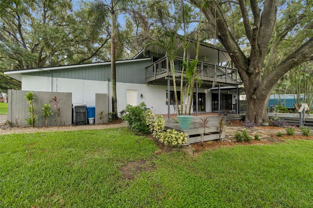 Image 47 of property listing at 1904 CAPRI ROAD, Valrico, FL 33594