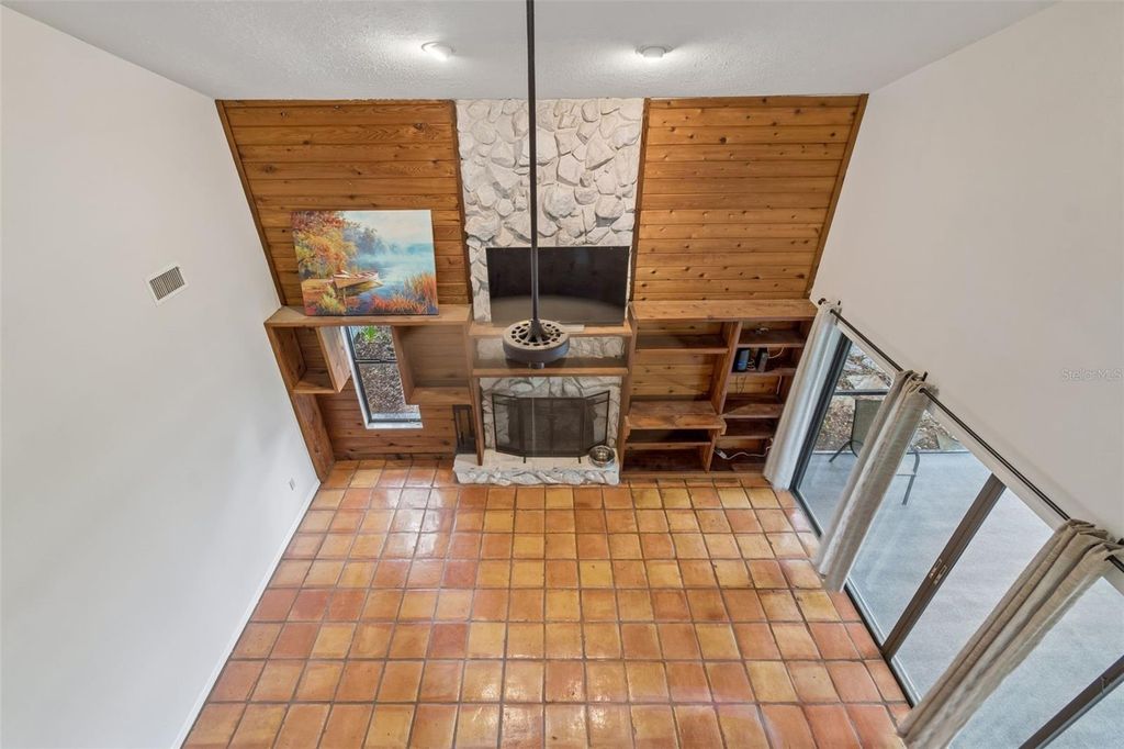 Image 49 of property listing at 1904 CAPRI ROAD, Valrico, FL 33594