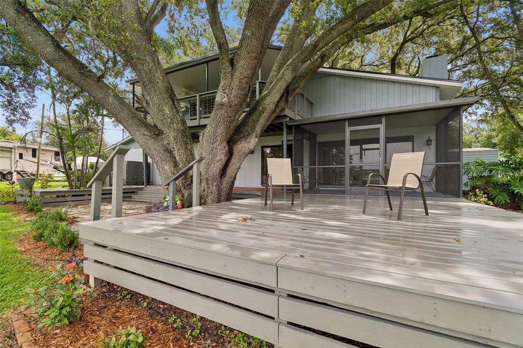 Image 53 of property listing at 1904 CAPRI ROAD, Valrico, FL 33594