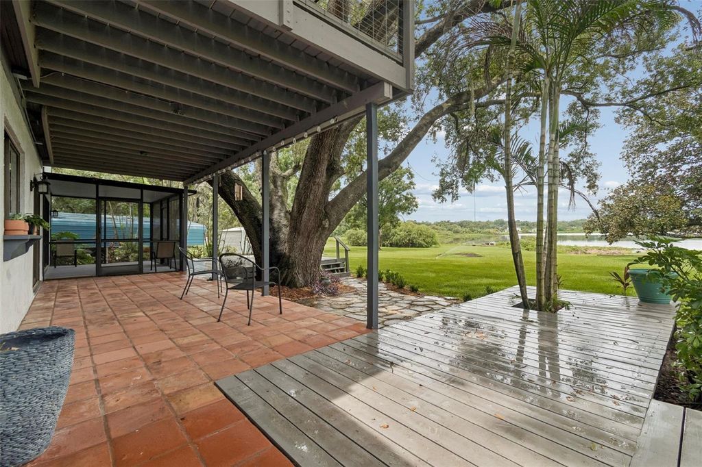 Image 54 of property listing at 1904 CAPRI ROAD, Valrico, FL 33594