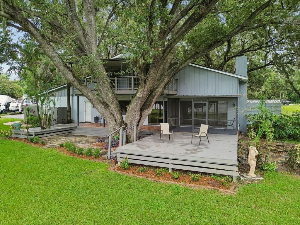 Image 65 of property listing at 1904 CAPRI ROAD, Valrico, FL 33594