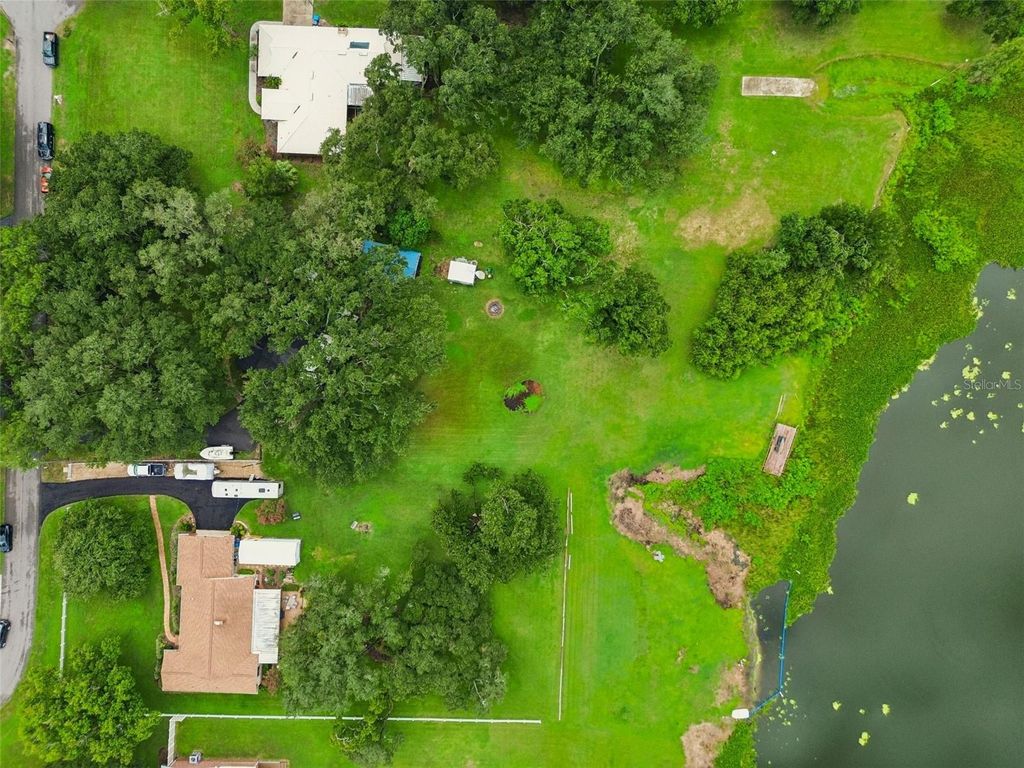 Image 69 of property listing at 1904 CAPRI ROAD, Valrico, FL 33594