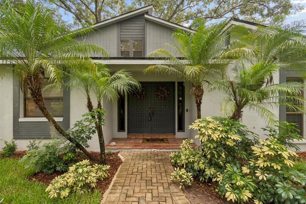 Image 8 of property listing at 1904 CAPRI ROAD, Valrico, FL 33594
