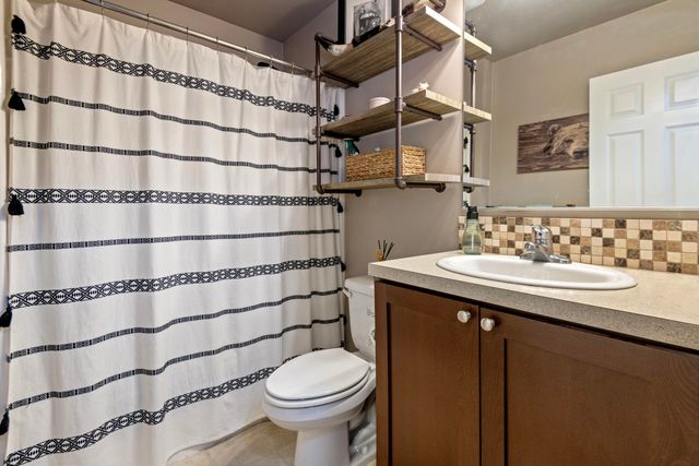 61370 Fairfield Drive, Bend, OR 97702