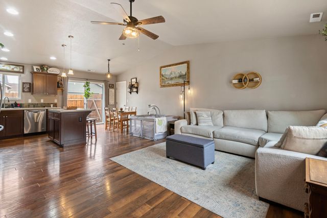 61370 Fairfield Drive, Bend, OR 97702