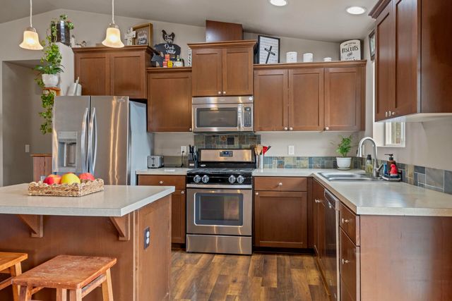 61370 Fairfield Drive, Bend, OR 97702