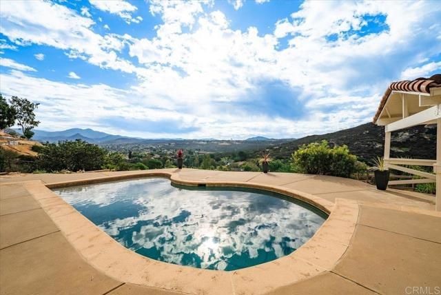 24513 Tesoro, Ramona, CA 92065