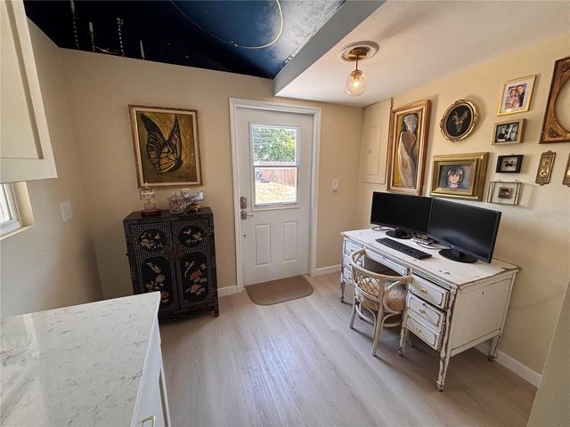 4200 42ND AVENUE N, St Petersburg, FL 33714