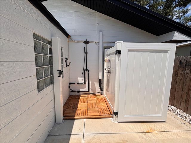 4200 42ND AVENUE N, St Petersburg, FL 33714