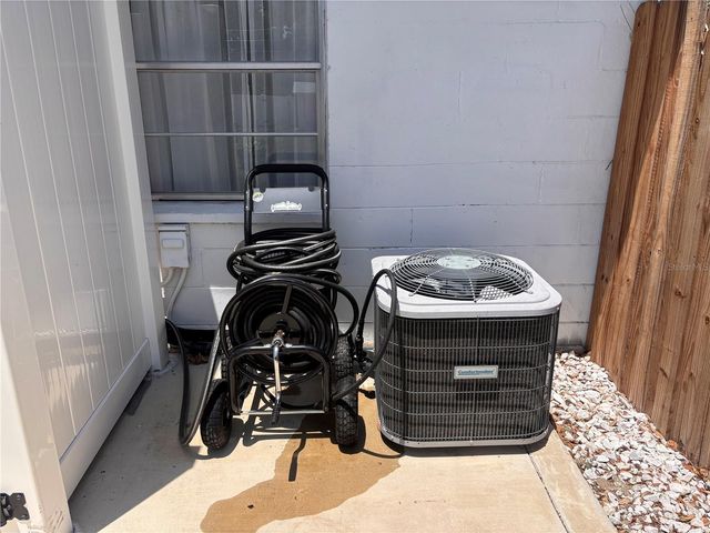 4200 42ND AVENUE N, St Petersburg, FL 33714