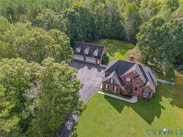 6033 Baileys Ridge Dr, Providence Forge, VA 23140