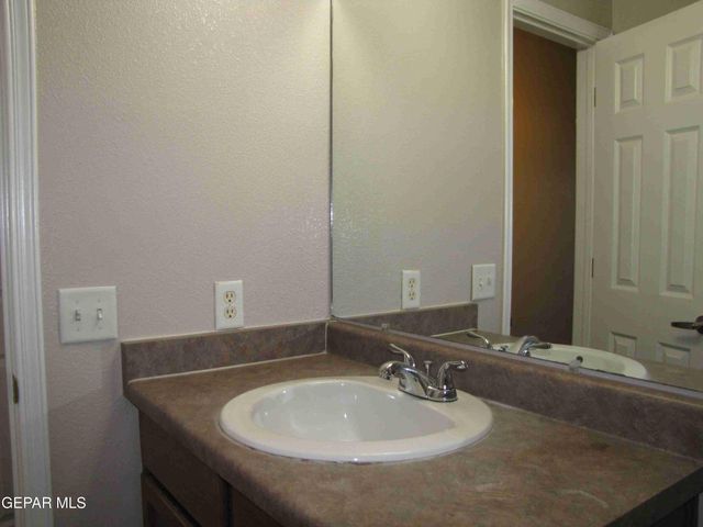 11975 DIANA CANDIA B, El Paso, TX 79936