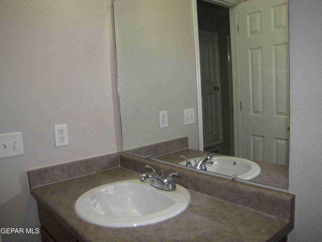 11975 DIANA CANDIA B, El Paso, TX 79936