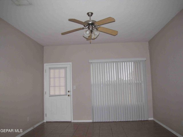 11975 DIANA CANDIA B, El Paso, TX 79936