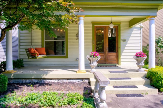 2105 Edgeland Ave, Louisville, KY 40204