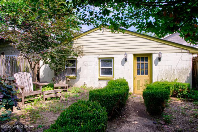 2105 Edgeland Ave, Louisville, KY 40204