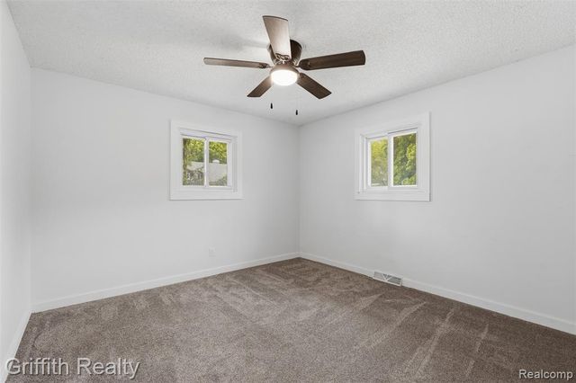 9198 Silver Lake Road, Linden, MI 48451