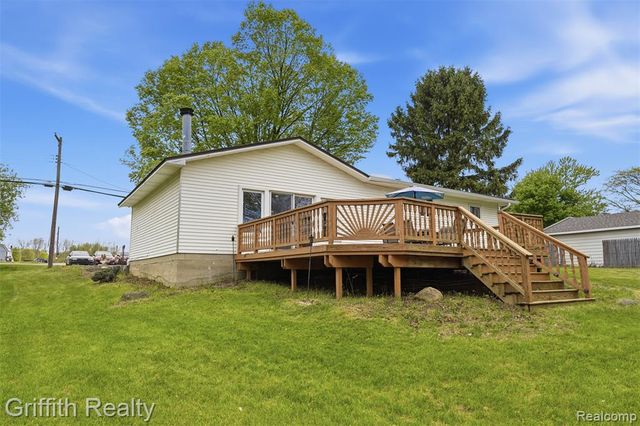 9198 Silver Lake Road, Linden, MI 48451