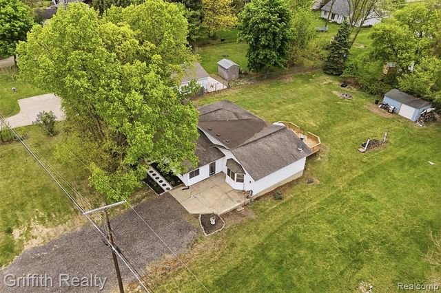 9198 Silver Lake Road, Linden, MI 48451