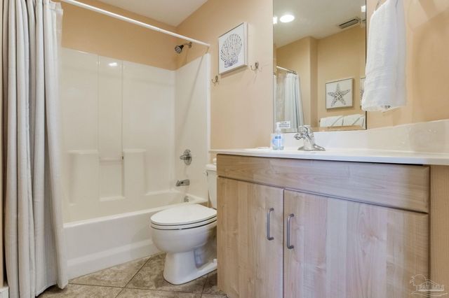 521 W Beach Blvd 702, Gulf Shores, AL 36542