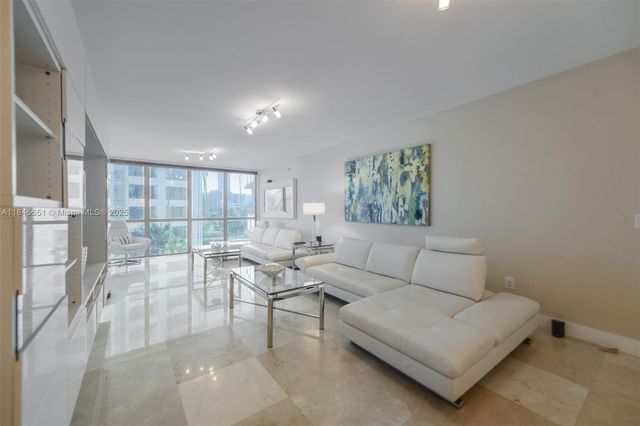 3101 S Ocean Dr 404, Hollywood, FL 33019