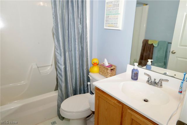 5297 Garfield Boulevard, Sheffield Village, OH 44054