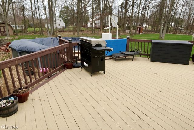 5297 Garfield Boulevard, Sheffield Village, OH 44054