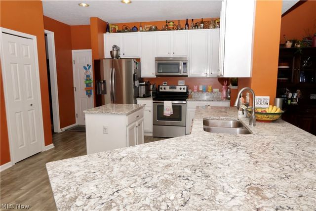 5297 Garfield Boulevard, Sheffield Village, OH 44054