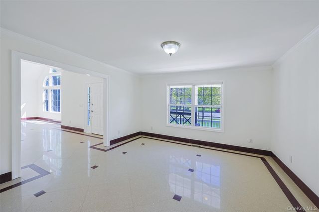 3 Sander Court, Middle Island, NY 11953