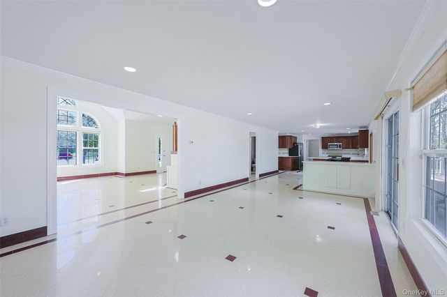 3 Sander Court, Middle Island, NY 11953