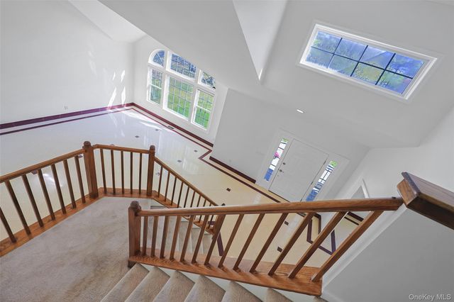 3 Sander Court, Middle Island, NY 11953