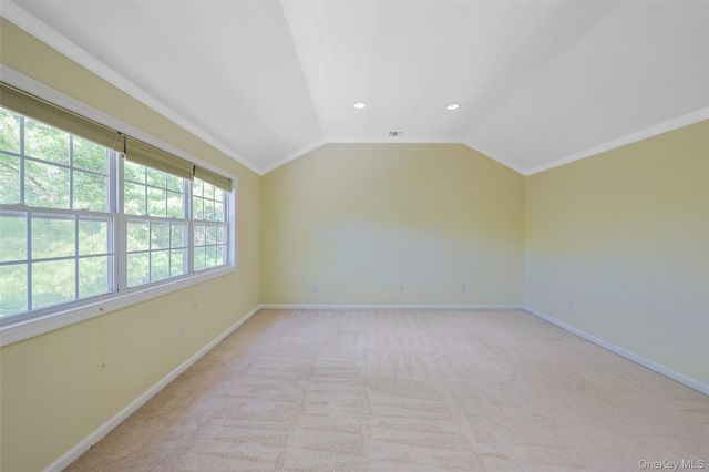 3 Sander Court, Middle Island, NY 11953