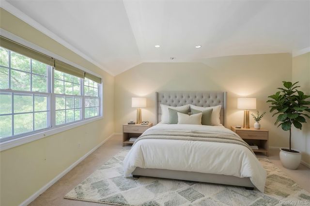 3 Sander Court, Middle Island, NY 11953
