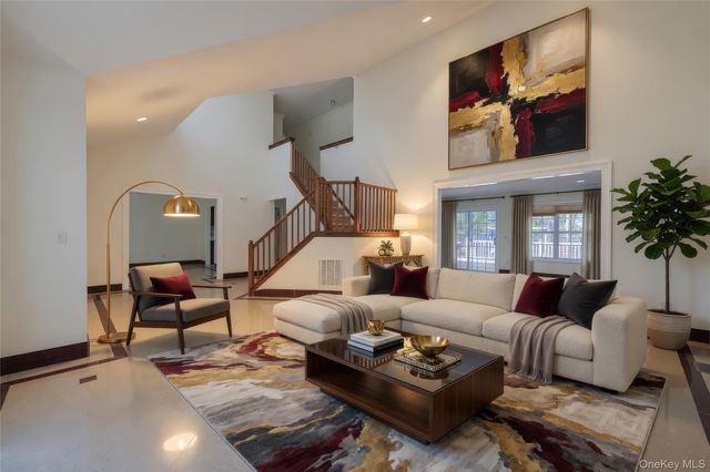 3 Sander Court, Middle Island, NY 11953