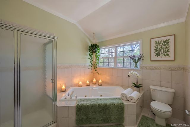 3 Sander Court, Middle Island, NY 11953