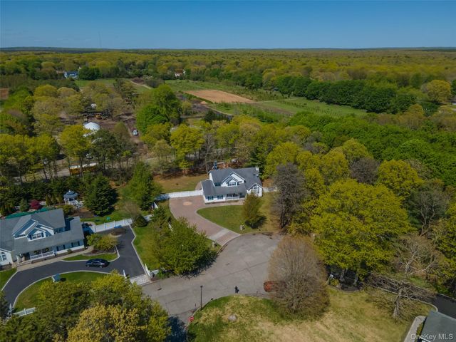 3 Sander Court, Middle Island, NY 11953