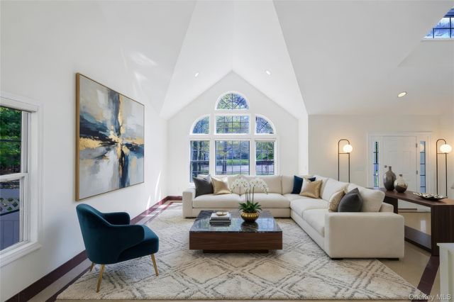 3 Sander Court, Middle Island, NY 11953