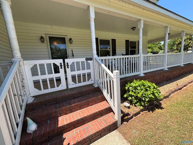 5005 Brookwood Drive NW, Huntsville, AL 35810