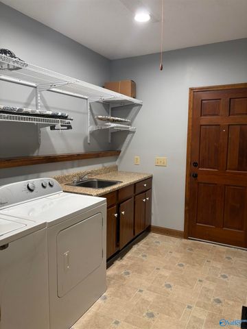 5005 Brookwood Drive NW, Huntsville, AL 35810