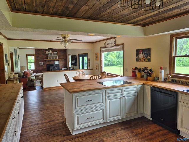 5005 Brookwood Drive NW, Huntsville, AL 35810