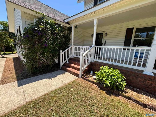 5005 Brookwood Drive NW, Huntsville, AL 35810