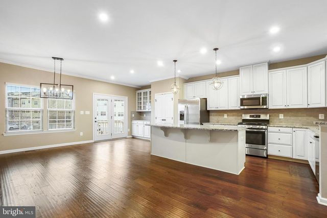 2011 SERVICEBERRY RD, Dumfries, VA 22026