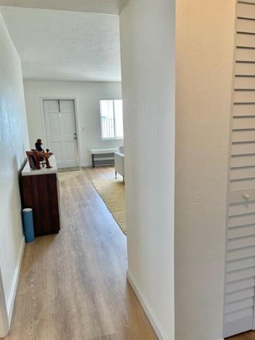 2840 Cynthia Lane 202, Lake Worth Beach, FL 33461